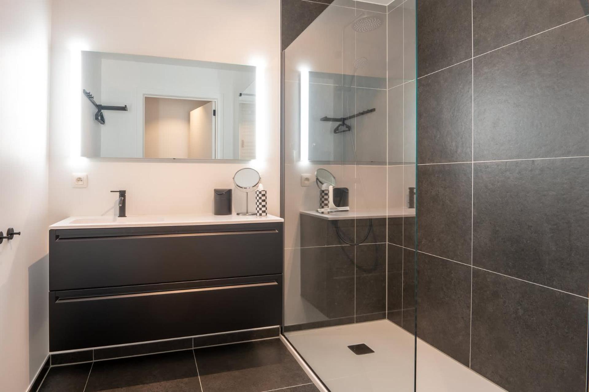 New Close To The With Garage Apartment Ostend